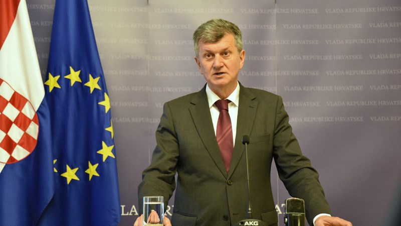 Ministar Kujundžić: Fond za skupe lijekove povećali smo sa 750 milijuna na milijardu i 250 milijuna kuna 